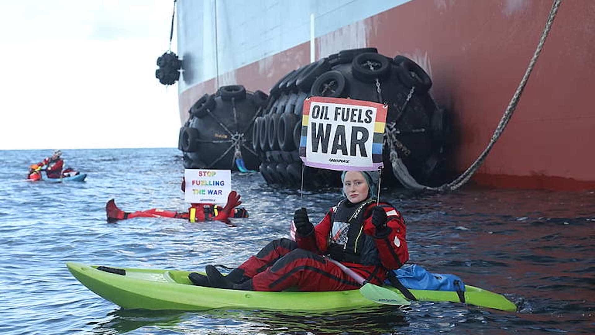 Kajak_Olja_Greenpeace